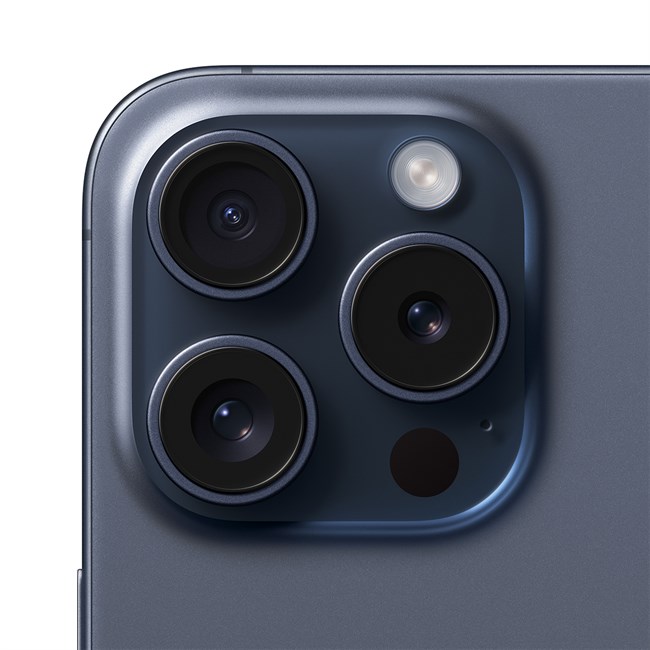 iphone-15-pro-blue-3-650x650